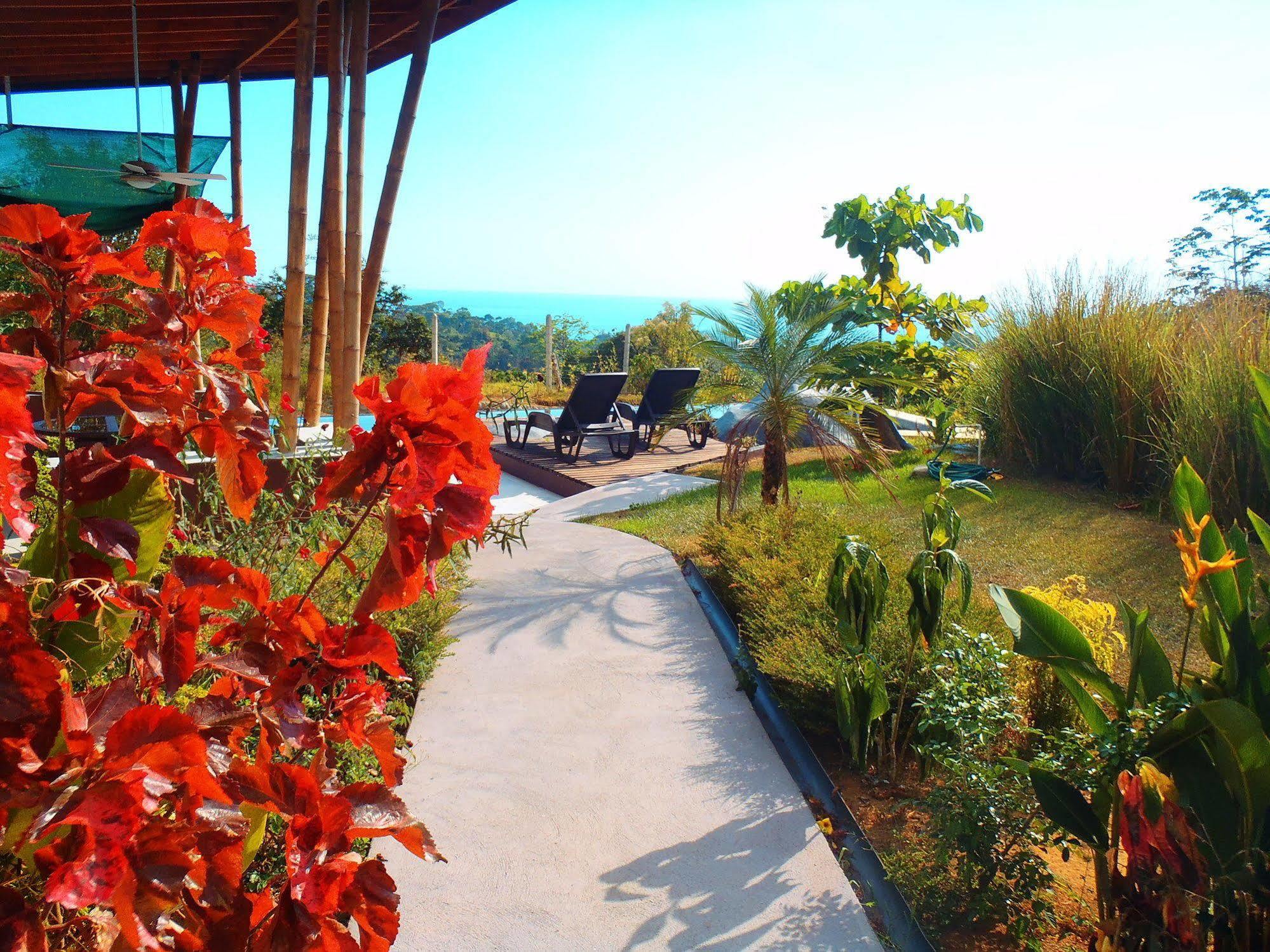 Bed and breakfast Eden Tica 3*